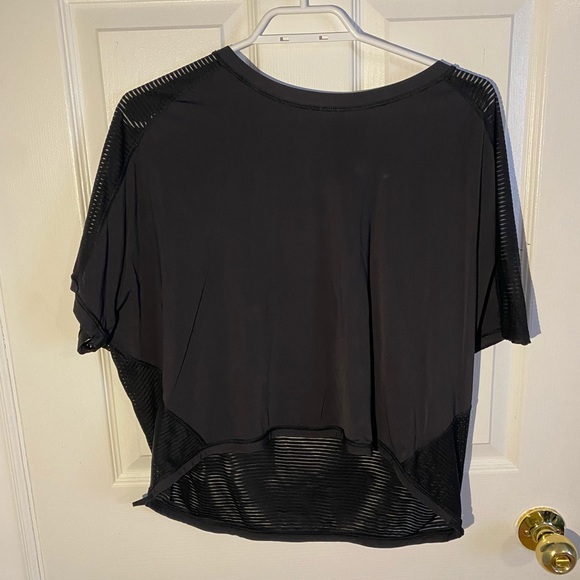 Lululemon top - Picture 1 of 2